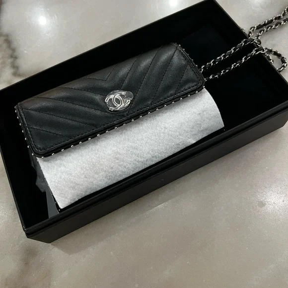 Lambskin Chevron Quilted Studded Clutch with Chain Black - Picture 3 of 6